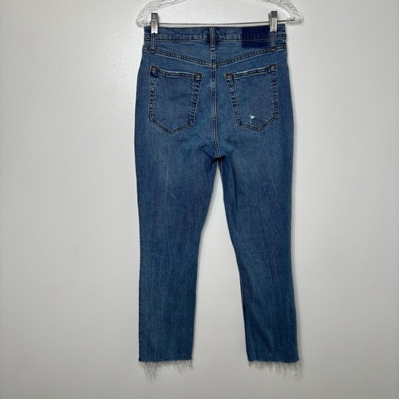 Abercrombie & Fitch ‘90s Slim Straight Ultra High Rise Jean 8S Short Petite Blue - Picture 2 of 7